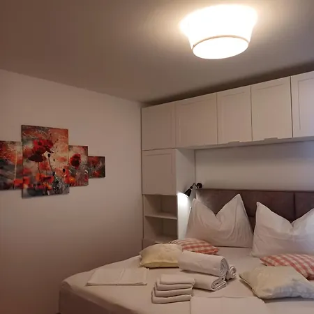 Magdalena Galileo Sa Pogledom Na I Plazu Appartement Makarska