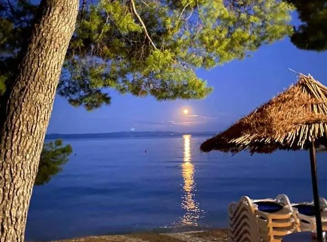 Magdalena Galileo Sa Pogledom Na I Plazu Apartment Makarska