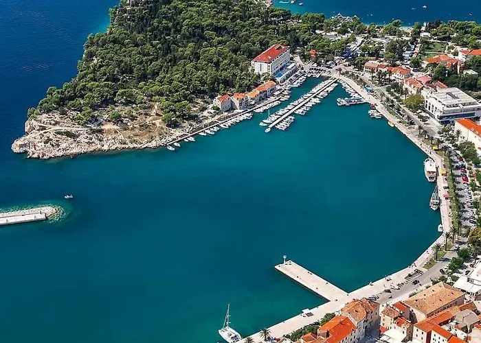 Magdalena Galileo Sa Pogledom Na I Plazu *